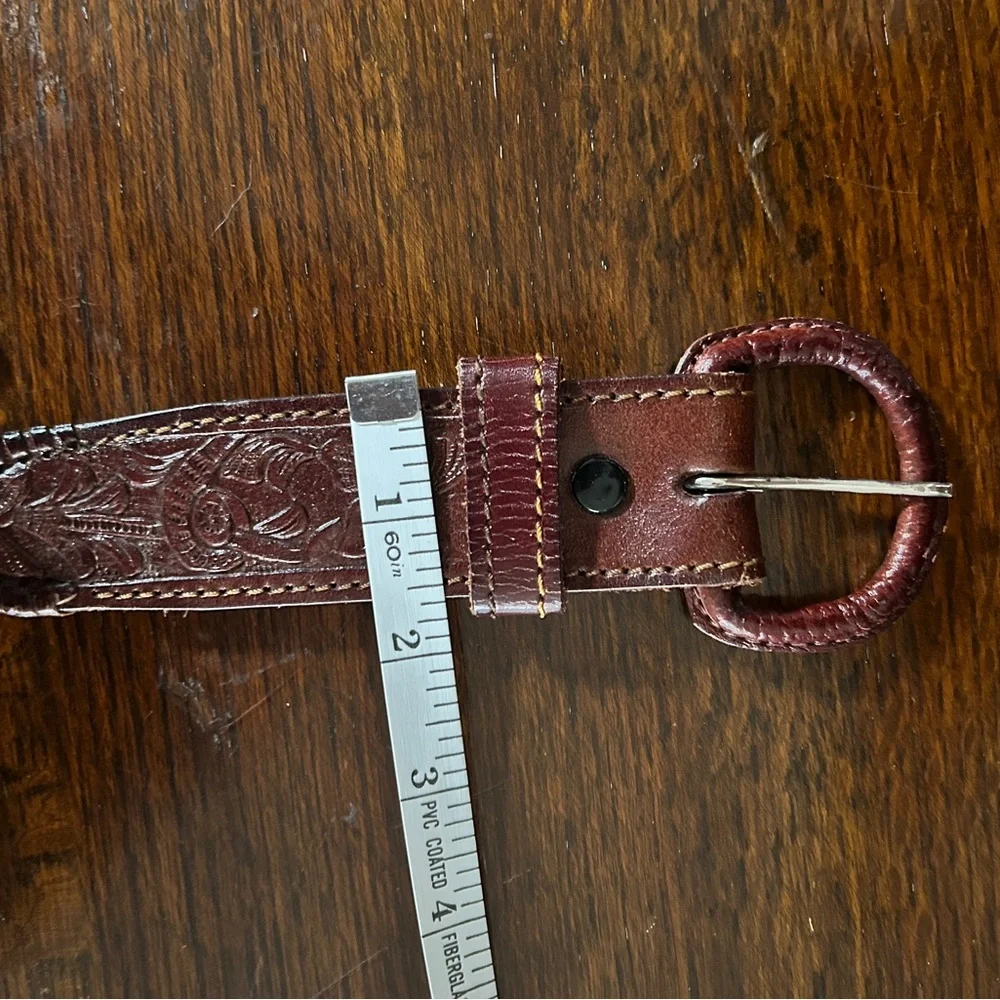 Western Brown Women's Hand Tooled thick leather belt with metal accents Sz.38/L